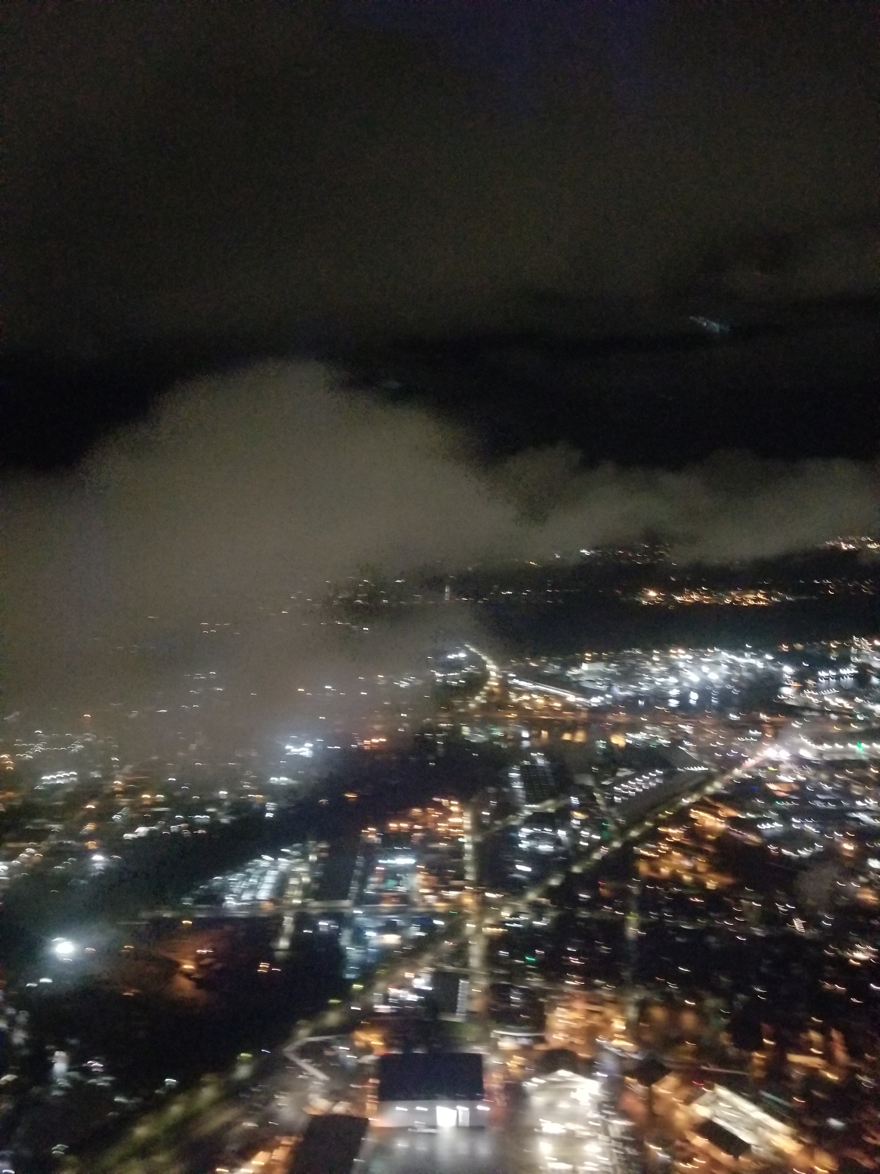 At October 16th we flighr to Seattle.